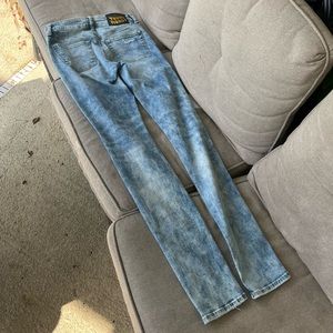 28x32 AE x YOUNG MONEY JEANS